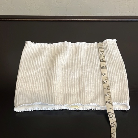 BOZZOLO elastic tube top, Seamless Smocked Womens White Tube Top size S/M - Picture 4 of 5